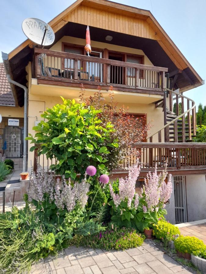 Apartmán Harmonia Vendeghaz 100 Meterre Az Igali Gyogyfuerdotol Exteriér fotografie