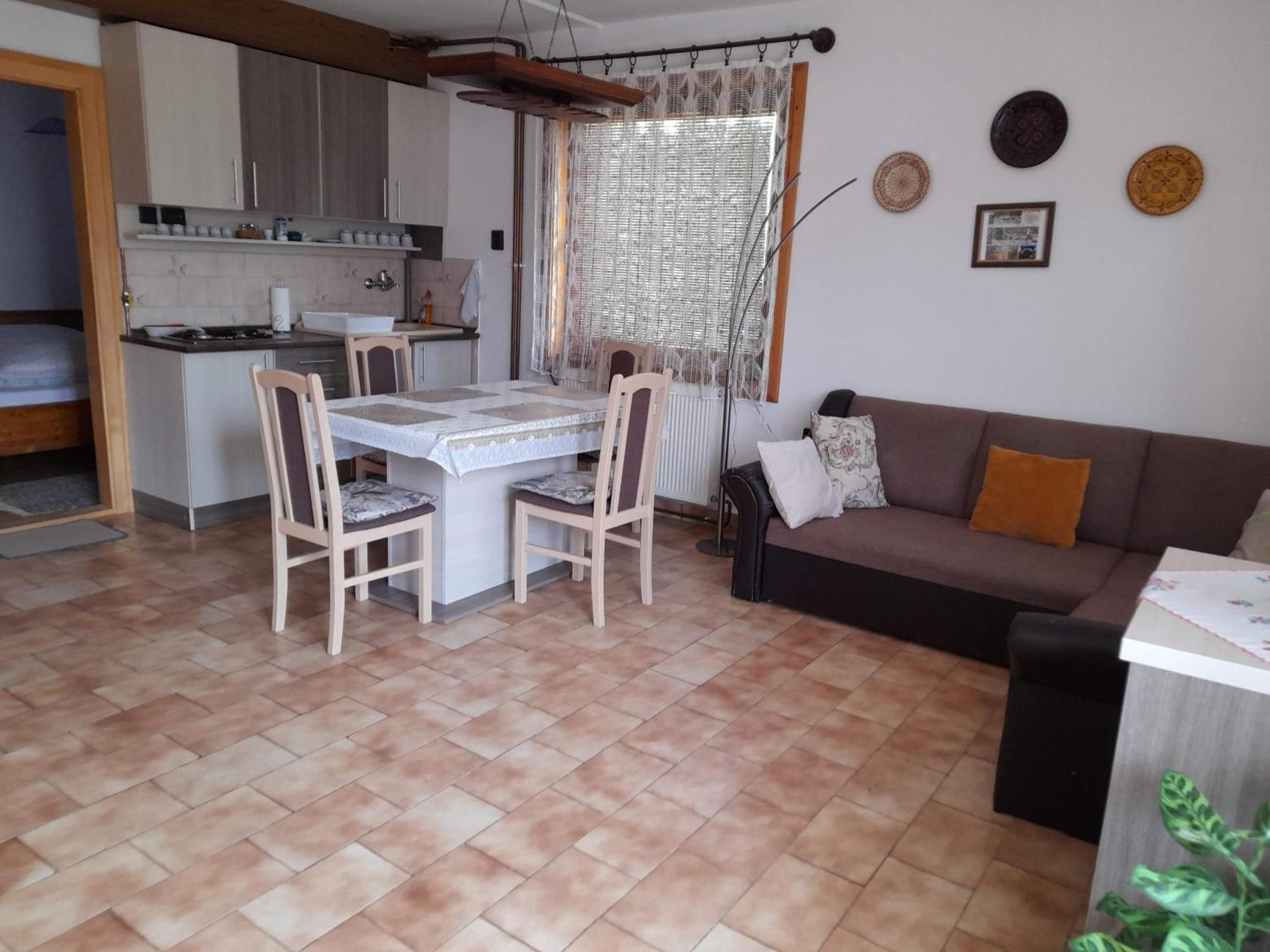 Apartmán Harmonia Vendeghaz 100 Meterre Az Igali Gyogyfuerdotol Exteriér fotografie
