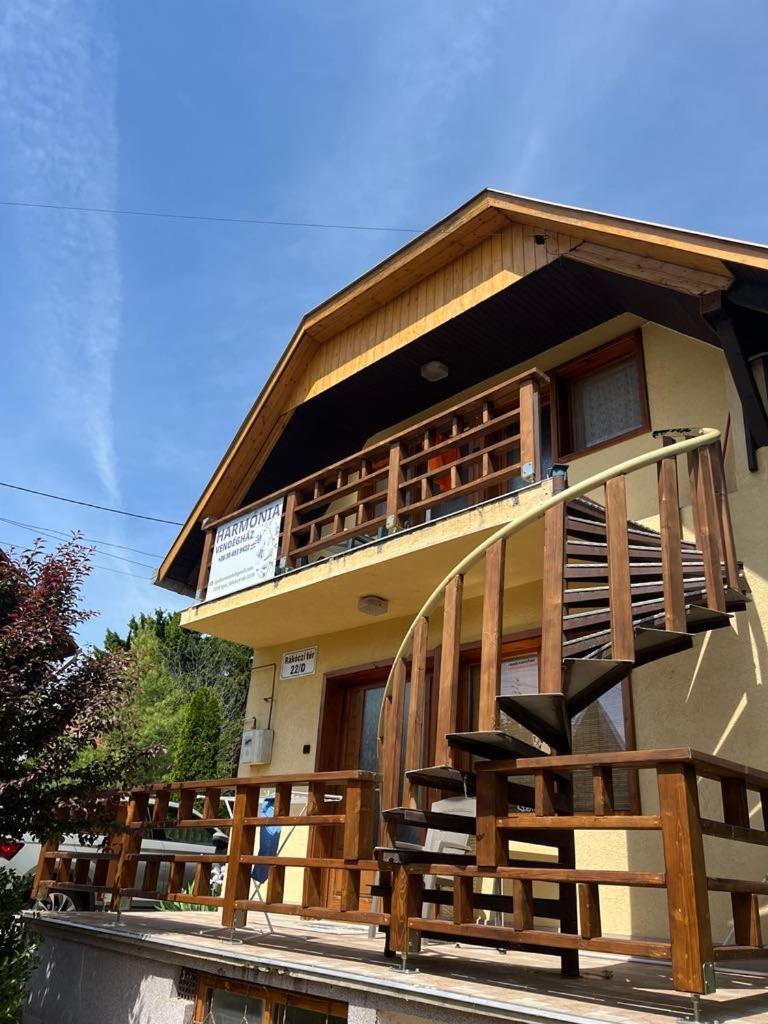 Apartmán Harmonia Vendeghaz 100 Meterre Az Igali Gyogyfuerdotol Exteriér fotografie